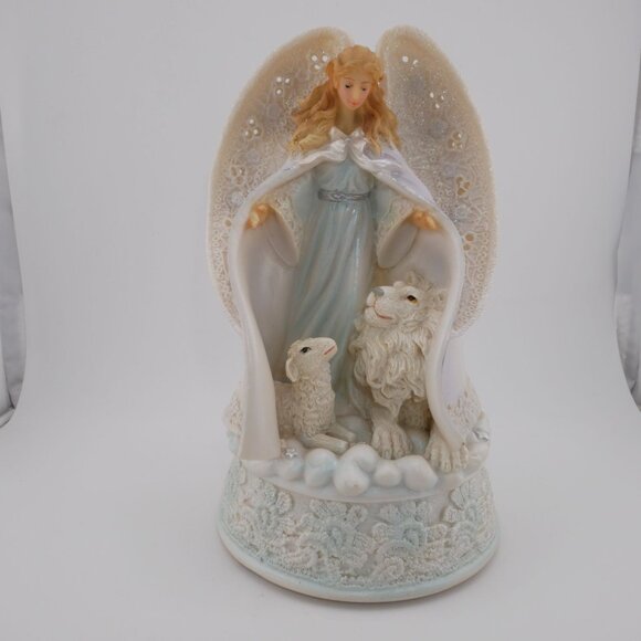 "Joy To The World" Christams Angel With Lion & Lamb Music Box Figurine Vintage - Picture 1 of 9